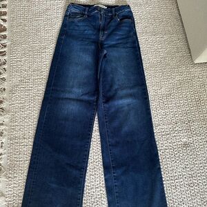Hidden Wide Leg High Waisted Jeans Size 25